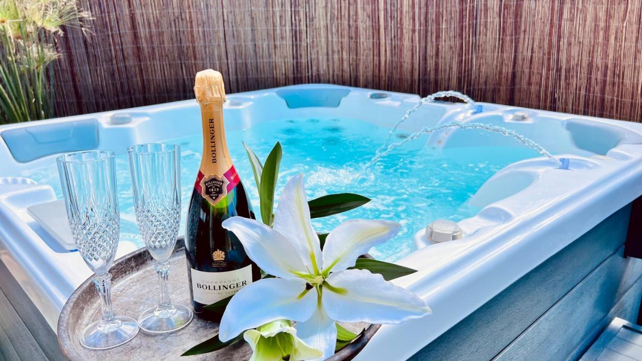 Casa Boutique Luxury Yumbo Villa ปลายา เดล อิงเกลส ภายนอก รูปภาพ